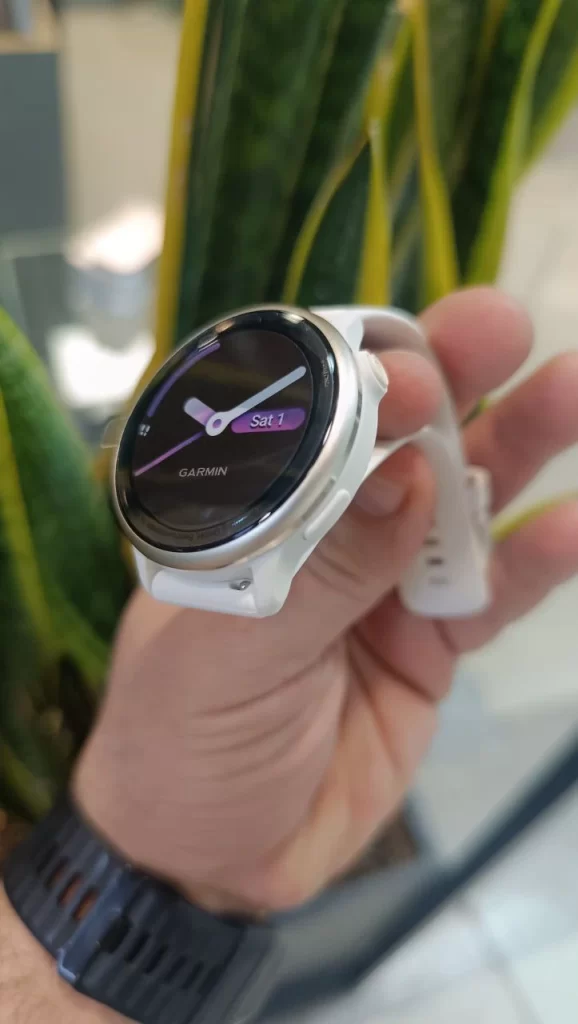 ساعت گارمین Vivoactive 6